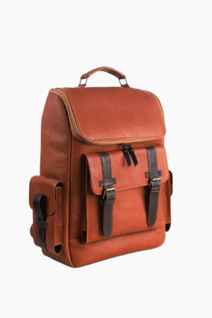 Mochila de cuero con evillas